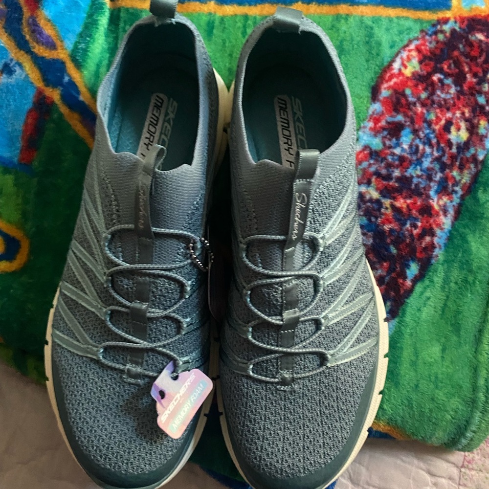 Sage Skechers Dual-Lite